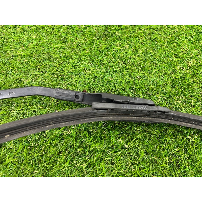 Поводок дворника (кузов и элементы) AUDI A3 8V 2015 1.8 8V1955407B1P9