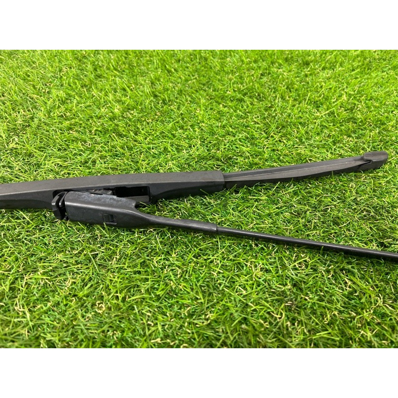 Поводок дворника (кузов и элементы) AUDI A3 8V 2018 2.0 CZRA 8V1955408E1P9