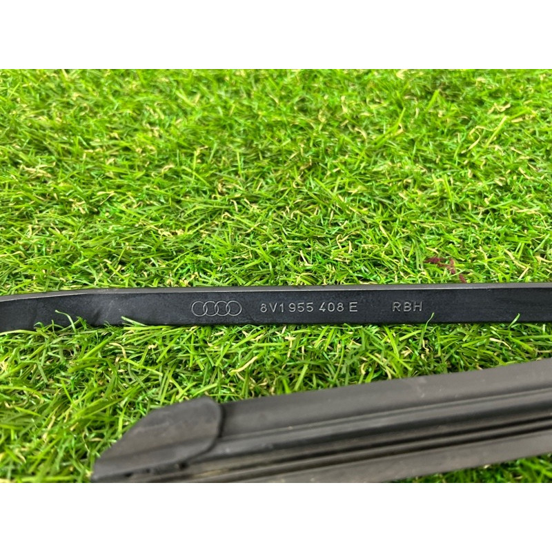 Поводок дворника (кузов и элементы) AUDI A3 8V 2018 2.0 CZRA 8V1955408E1P9