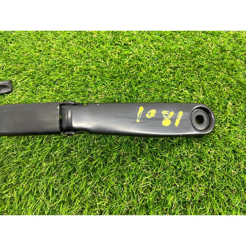 Поводок дворника (кузов и элементы) BMW X3 F25 2012 3.0 61617213271