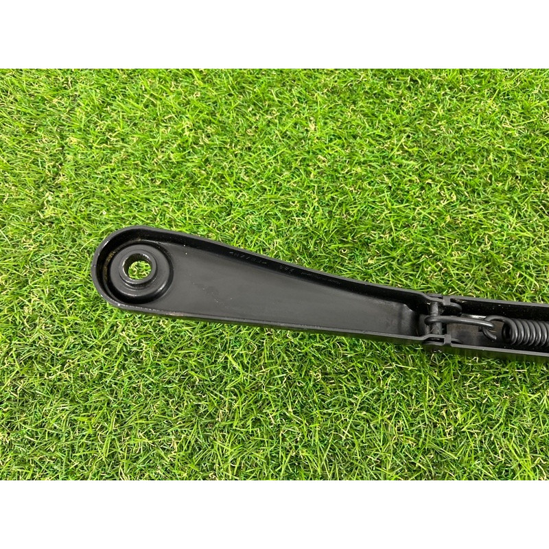 важіль щітки склоочисника (кузов і елементи) BMW 5-series G30 2017 2.0 B46B20 61619463873