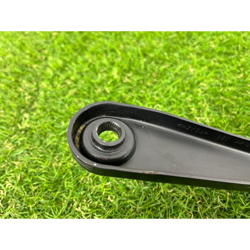 важіль щітки склоочисника (кузов і елементи) BMW 5-series G30 2017 2.0 B46B20 61619463873