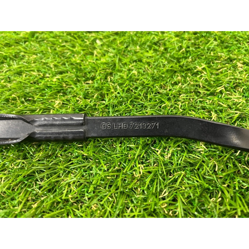 Поводок дворника (кузов и элементы) BMW X3 F25 2012 3.0 61617213271