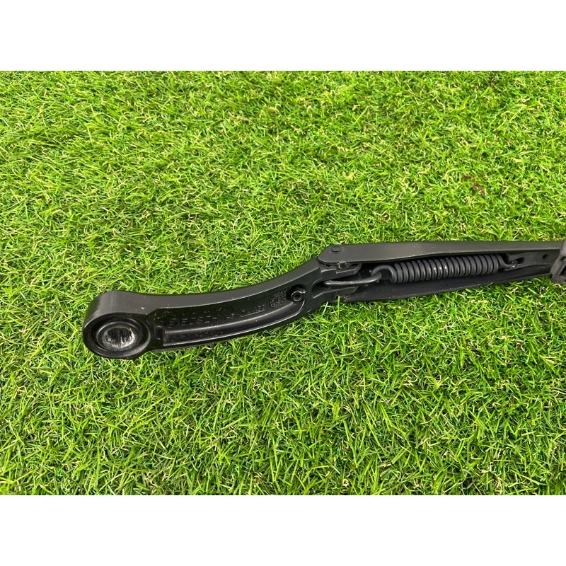 Поводок дворника (кузов и элементы) AUDI A3 8V 2018 2.0 CZRA 8V1955407E1P9