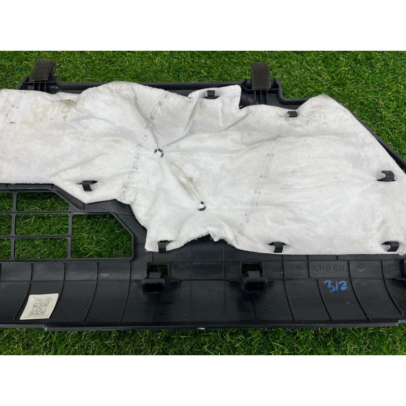 Накладка торпедо нижня (салон) Hyundai Santa Fe TM 2019 2.0 GDi Turbo 97285S2000