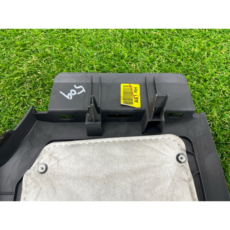 Накладка центральной консоли (салон) Hyundai Ioniq AE 2021 1.6 Hybrid 84640G2000T9Y