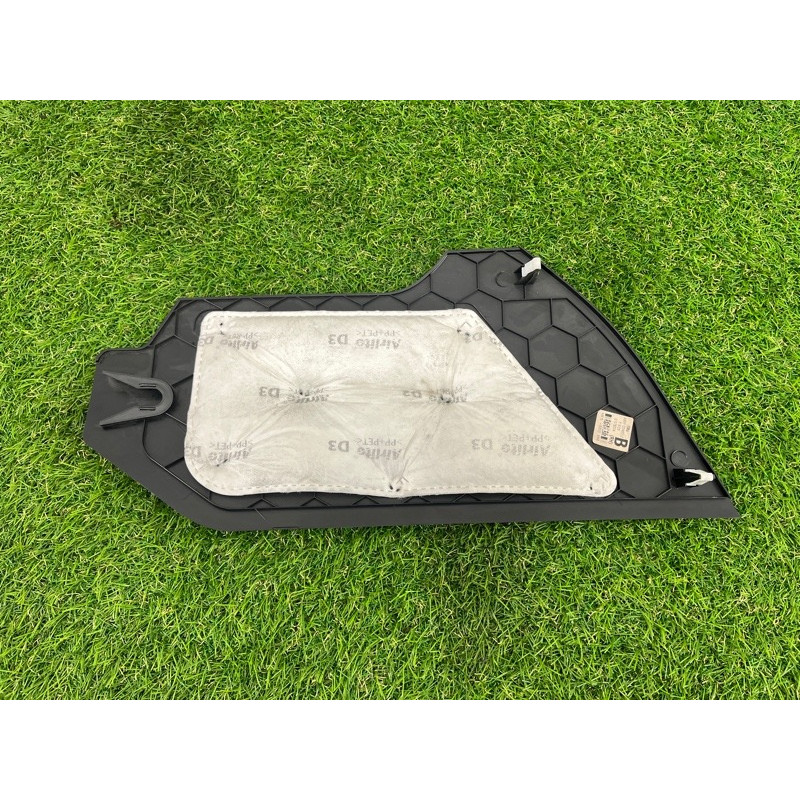 Накладка центральной консоли (салон) Hyundai Santa Fe TM 2019 2.4GDI 84615S2000NNB