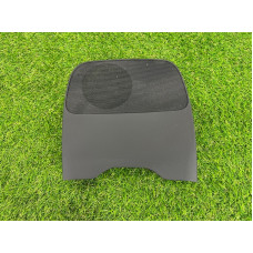 Крышка динамика в торпедо