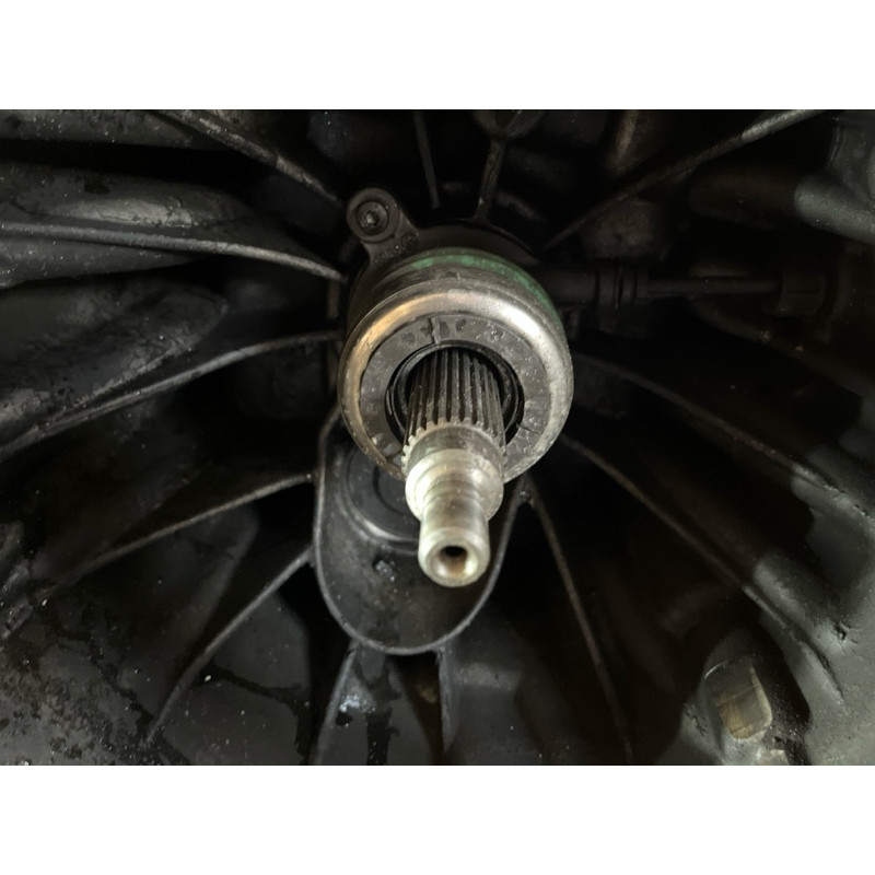 МКПП (трансмиссия) Volkswagen Amarok 2H 2012 2.0 0C6300020G