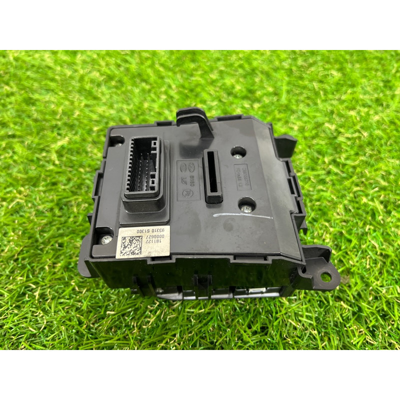 Блок кнопок (электрика / кнопки) Hyundai Santa Fe TM 2019 2.0 GDi Turbo 93310S1300VCS