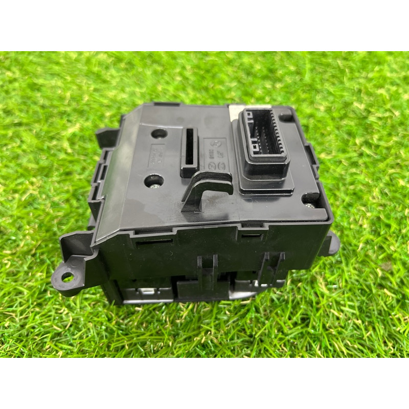 Блок кнопок (электрика / кнопки) Hyundai Santa Fe TM 2019 2.0 GDi Turbo 93310S1300VCS