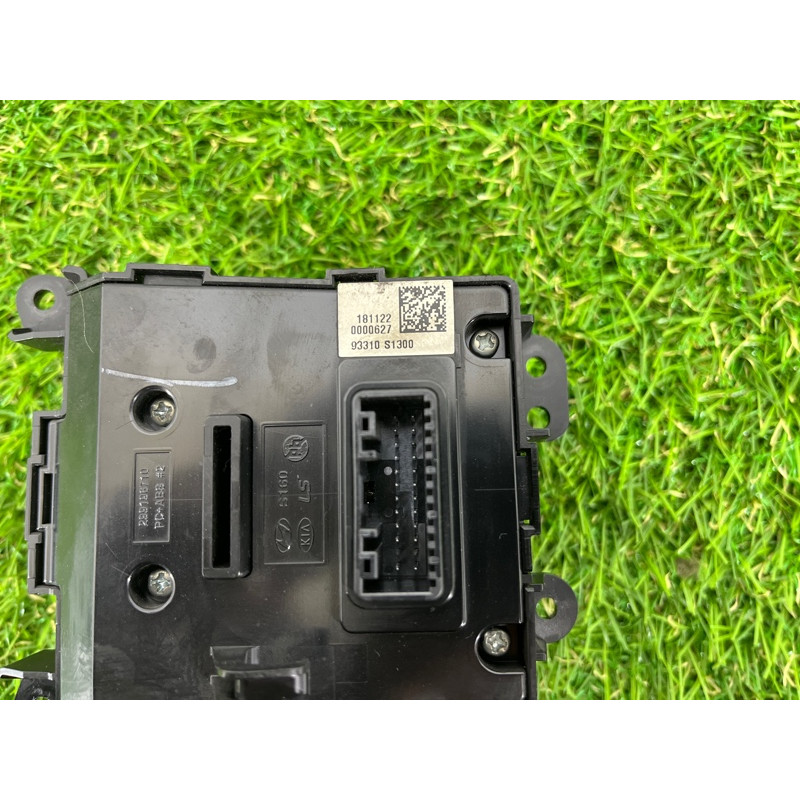 Блок кнопок (электрика / кнопки) Hyundai Santa Fe TM 2019 2.0 GDi Turbo 93310S1300VCS