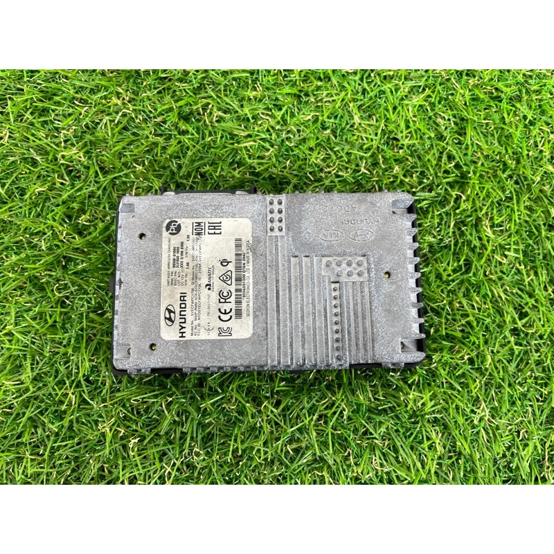Блок управления беспроводной зарядкой (электрика / блок управления) Hyundai Santa Fe TM 2019 2.0 GDi Turbo 95560S1000