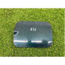 Лючок топливного бака