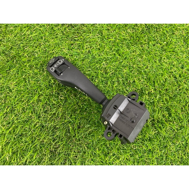 Перемикач двірників (електрика) BMW X5 E53 2003 M62B44 8375408