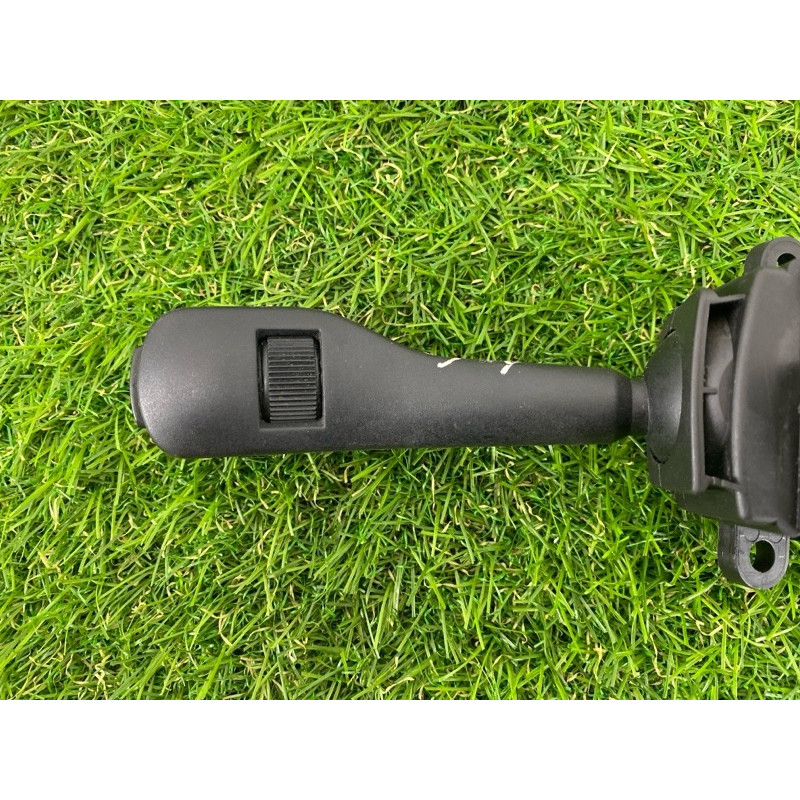 Перемикач двірників (електрика) BMW X5 E53 2003 M62B44 8375408