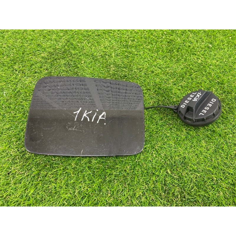 Лючок топливного бака (кузов и элементы) KIA Sorento BL 2005 2.5 CRDI