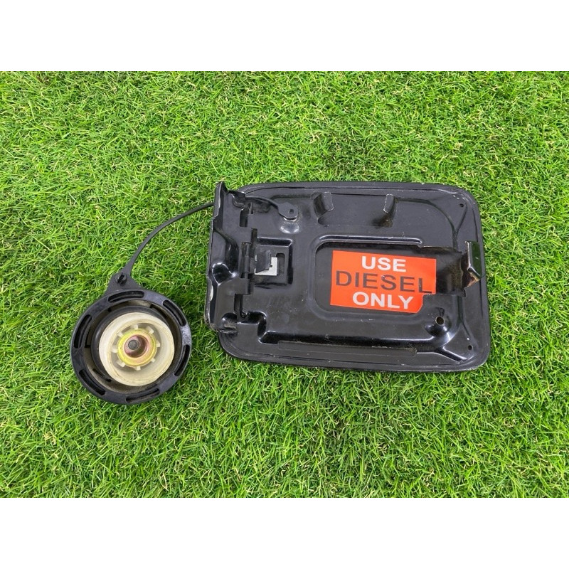 Лючок топливного бака (кузов и элементы) KIA Sorento BL 2005 2.5 CRDI