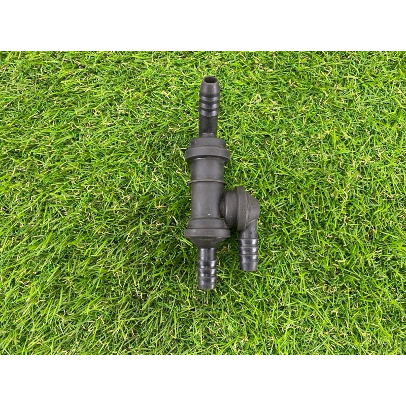 Обратный клапан (топливная система) BMW 5-series E39