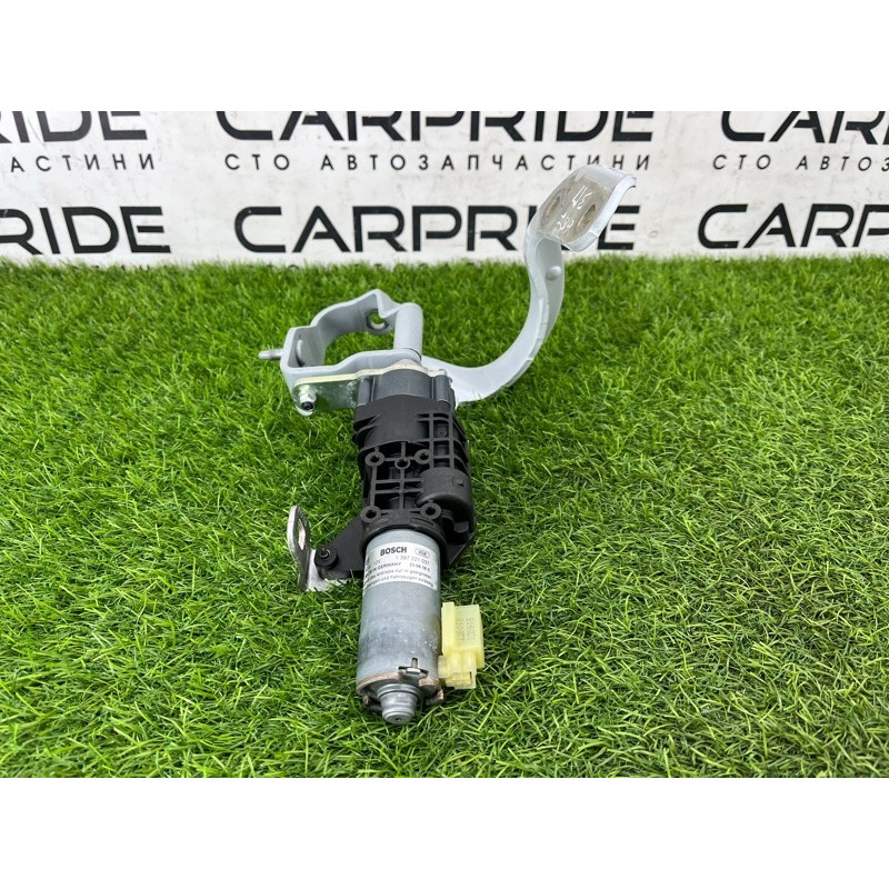 Привод двери багажника (электрика) AUDI Q7 4M 2018 3.0 TFSi 4M0827852C