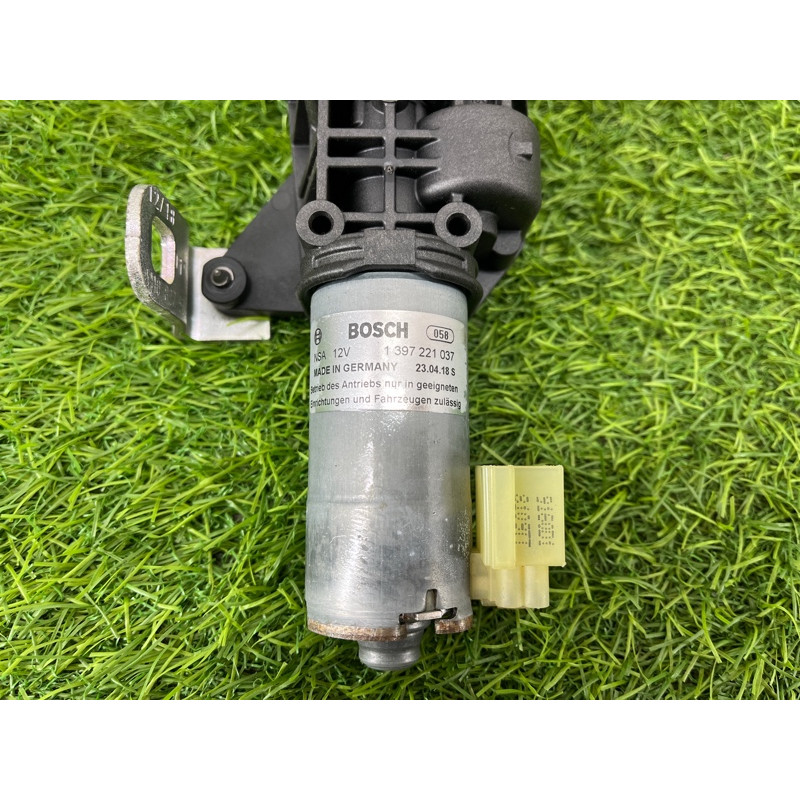 Привод двери багажника (электрика) AUDI Q7 4M 2018 3.0 TFSi 4M0827852C