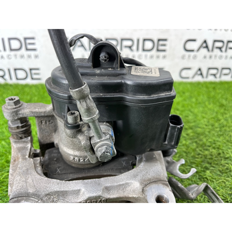 Суппорт тормозной (тормозная система) AUDI Q7 4M 2018 3.0 TFSi 4M0615404A