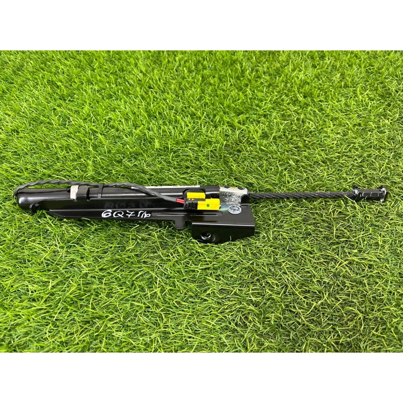 Пиропатрон (airbag/безопасность) AUDI Q7 4M 2018 3.0 TFSi 4M0857620A