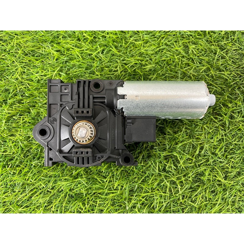 Мотор люка (электрика) AUDI Q7 4M 2018 3.0 TFSi 4M0959591