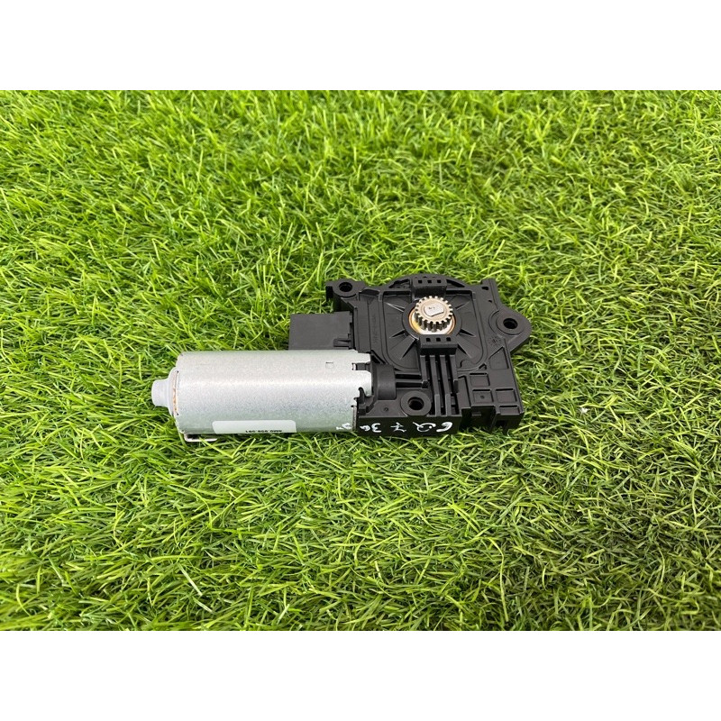 Мотор люка (электрика) AUDI Q7 4M 2018 3.0 TFSi 4M0959591