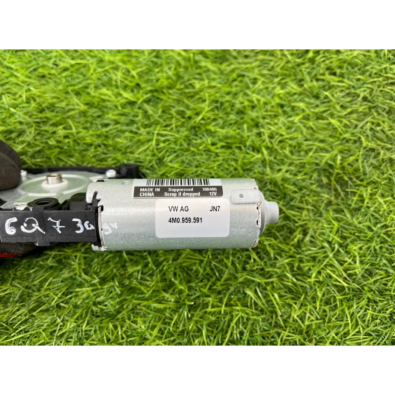 Мотор люка (электрика) AUDI Q7 4M 2018 3.0 TFSi 4M0959591