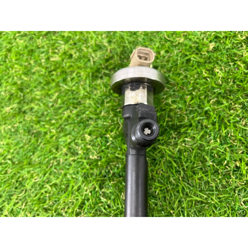 Форсунка топливная (топливная система) Mazda 6 GG 2002 2.0 RF5 13H50A