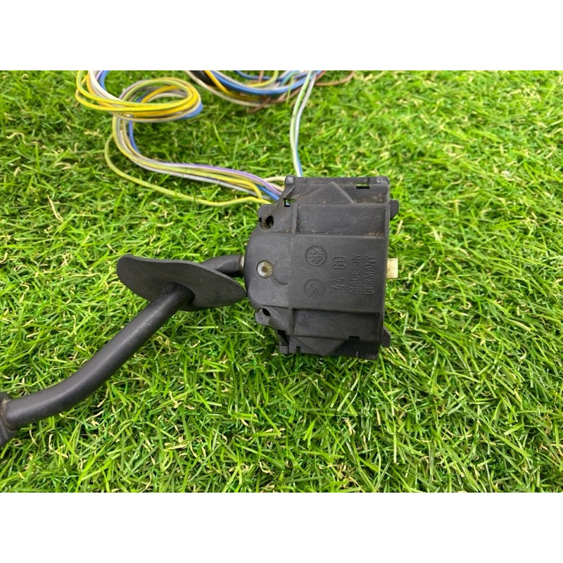 Переключатель поворотов (электрика) BMW 7-series E32