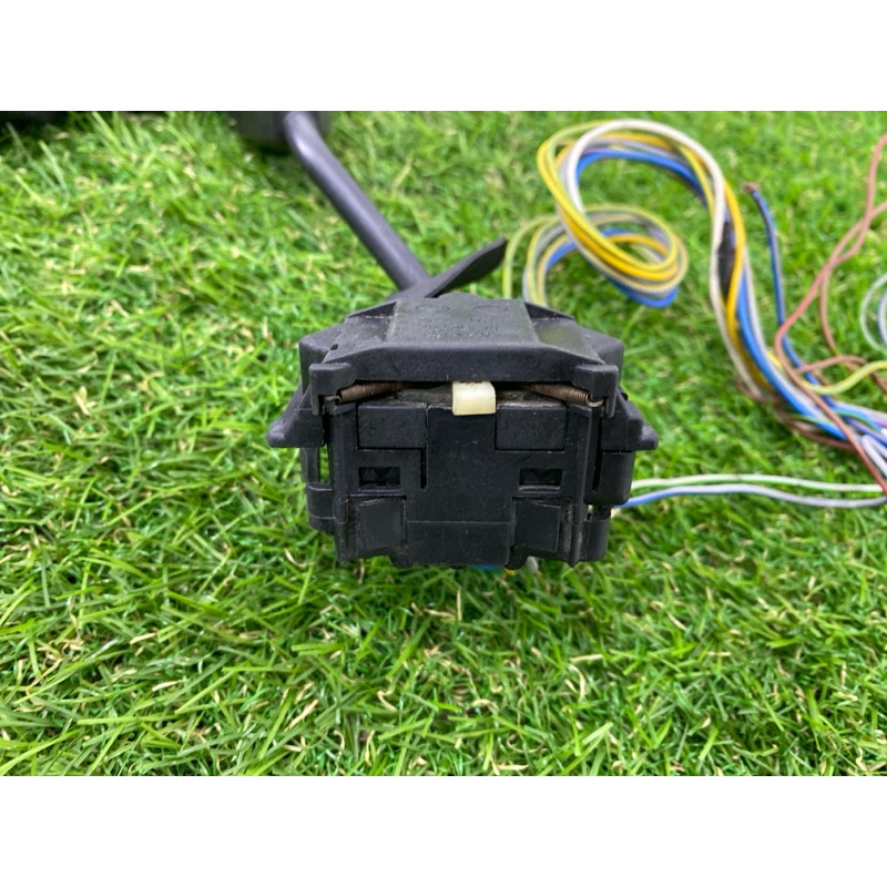 Переключатель поворотов (электрика) BMW 7-series E32