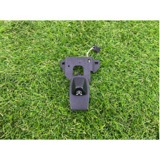 Кнопка регулировки положения руля