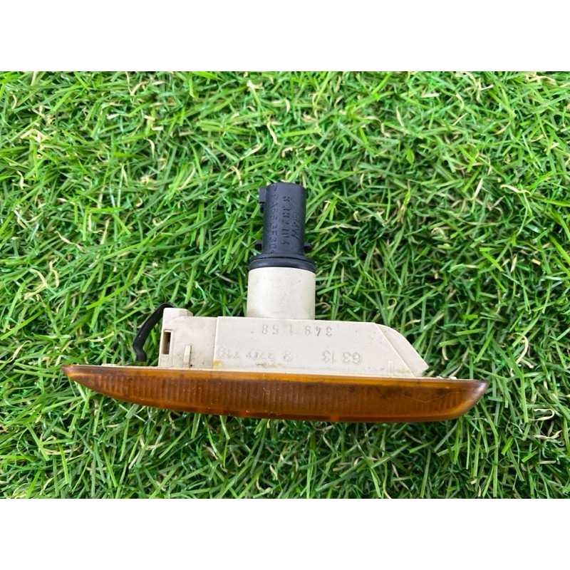 Повторитель поворота (оптика) BMW 3-series E46 63138370719