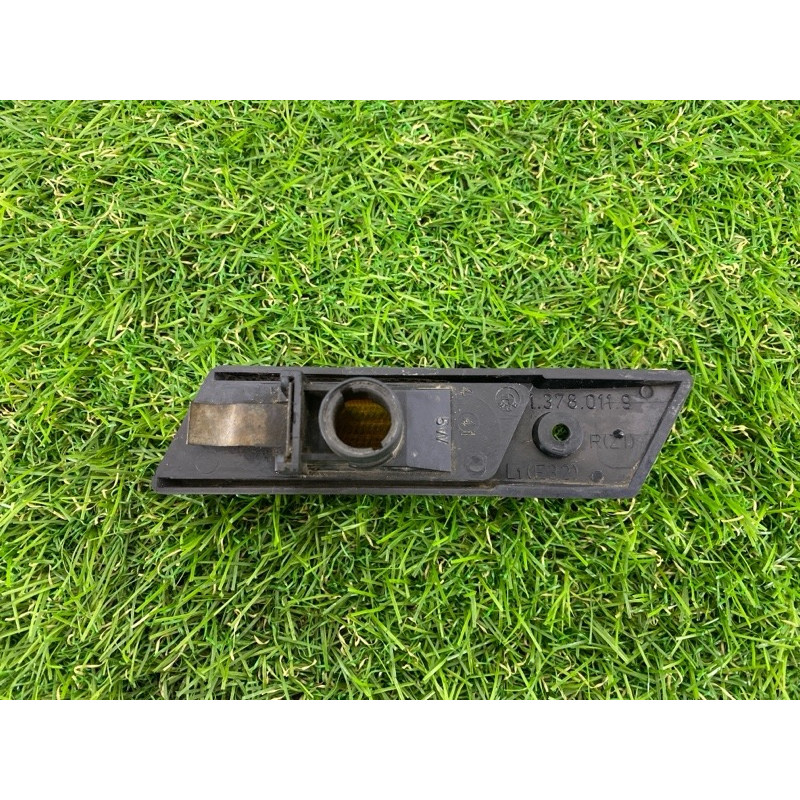 Повторитель поворота (оптика) BMW 5-series E34 1994 M50B25 63131378009