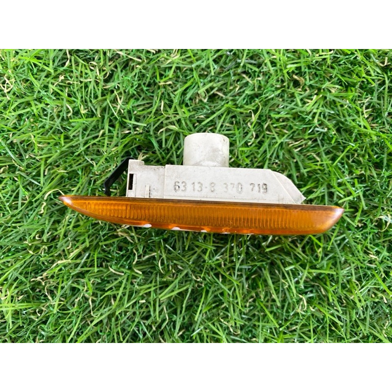 Повторитель поворота (оптика) BMW 3-series E46 1999 M43B19 63138370719