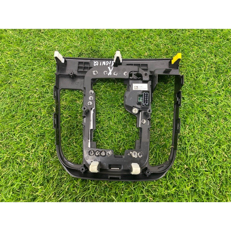 Рамка АКПП (салон) Hyundai Ioniq AE 2021 1.6 Hybrid 846K0G2AL0UAY