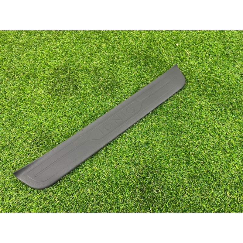 Накладка на порог (кузов и элементы) Hyundai Ioniq AE 2019 Electro 85883G2000T9Y