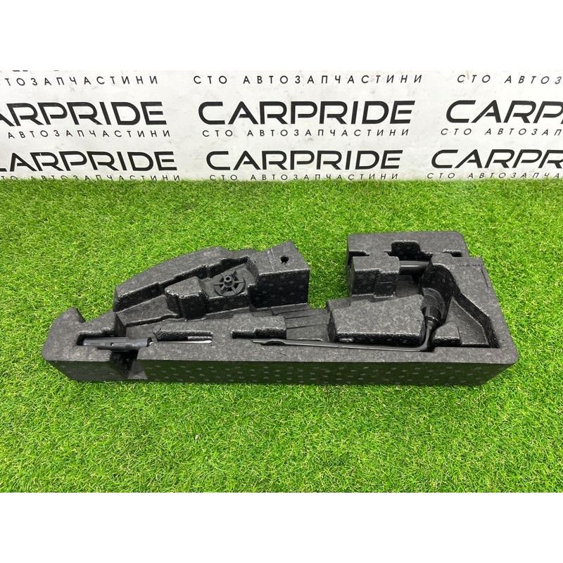 Комплект інструменту (аксессуары) Hyundai Santa Fe TM 2019 2.4GDI 09149S2000