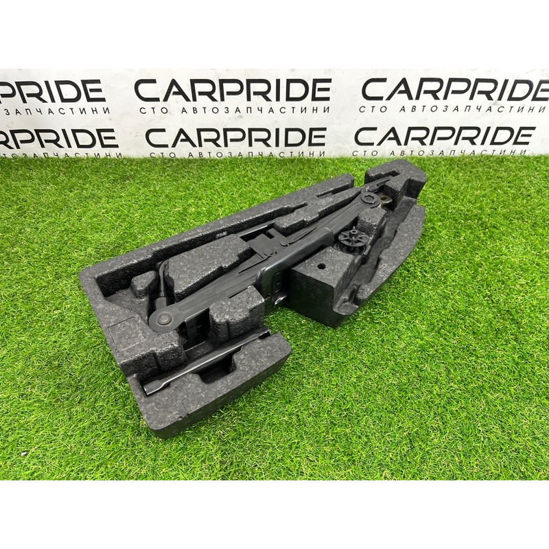 Комплект інструменту (аксессуары) Hyundai Santa Fe TM 2019 2.0 GDi Turbo 09149S2000