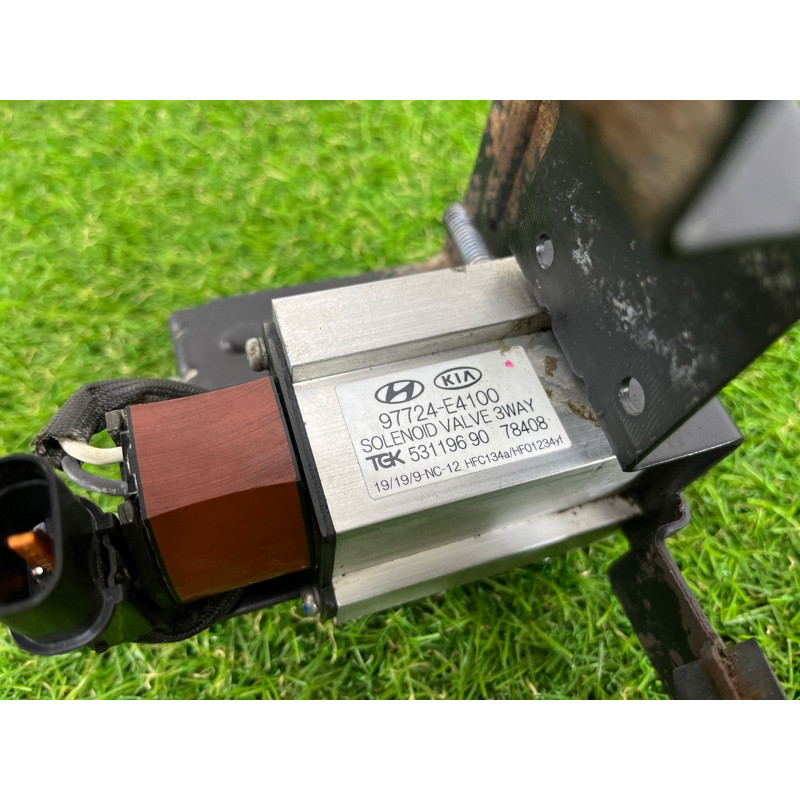 Клапан кондиционера (отопление и кондиционирование) Hyundai Ioniq AE 2019 Electro 97724E4100