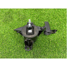 Подушка двигателя