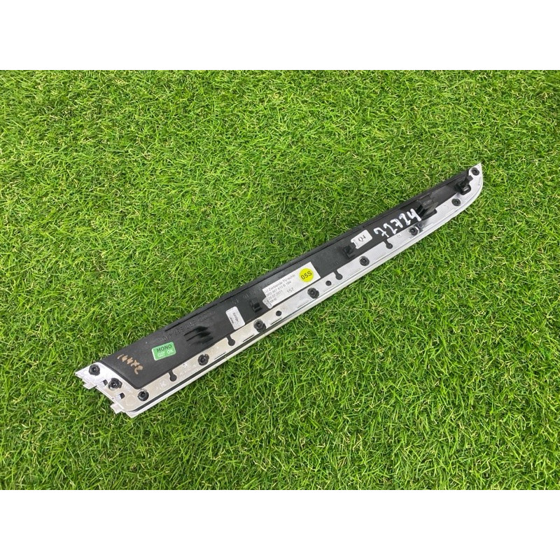 Декоративна накладка карти дверей (салон) Audi Q5 8R 2012 3.2 CALB 8R0867410B1B4