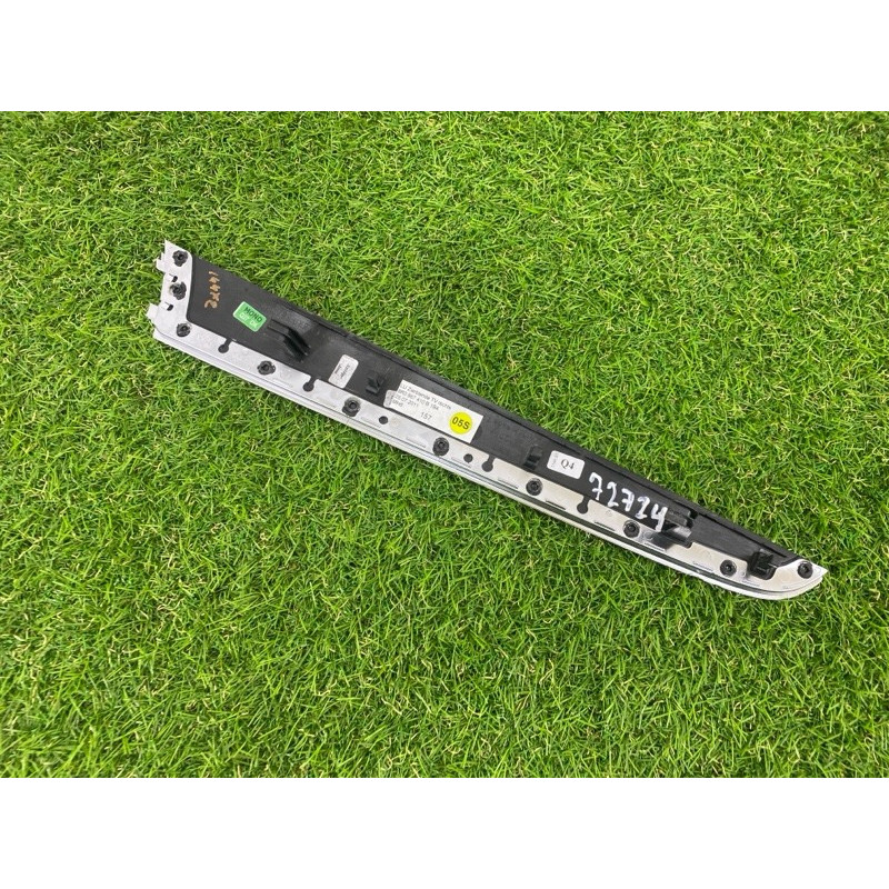 Декоративна накладка карти дверей (салон) Audi Q5 8R 2012 3.2 CALB 8R0867410B1B4