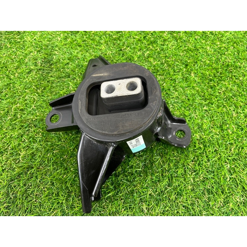 Подушка двигателя (двигатель и элементы) Hyundai Santa Fe TM 2019 2.4GDI 21830S1100