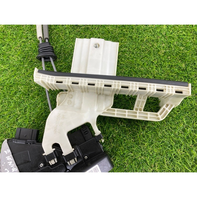 Замок двери (кузов и элементы) Hyundai Ioniq AE 2019 Electro 81420G2000