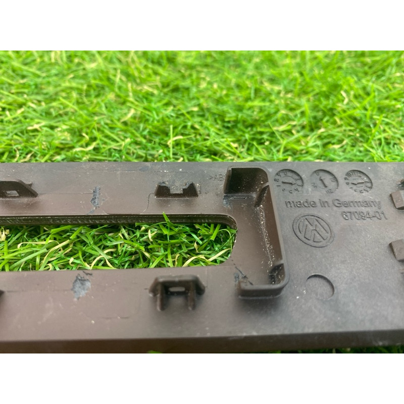 Декоративна накладка карти дверей (салон) Volkswagen Touareg NF 2012 3.0 7P6867439FME1