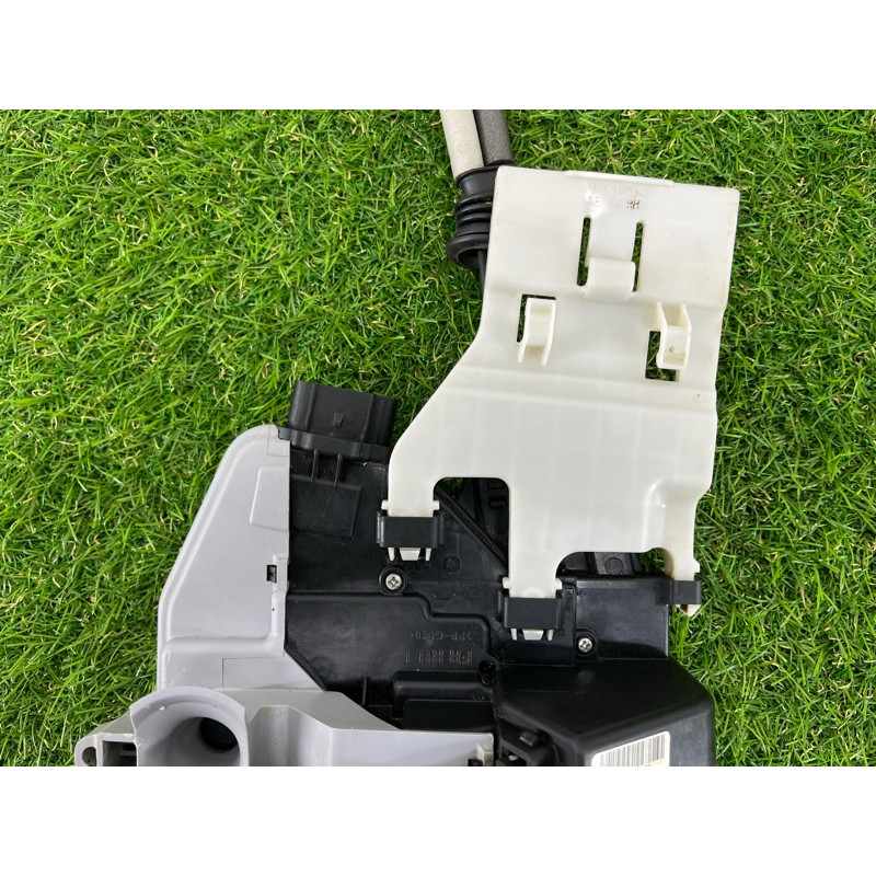 Замок двери (кузов и элементы) Hyundai Ioniq AE 2019 Electro 81320G2010