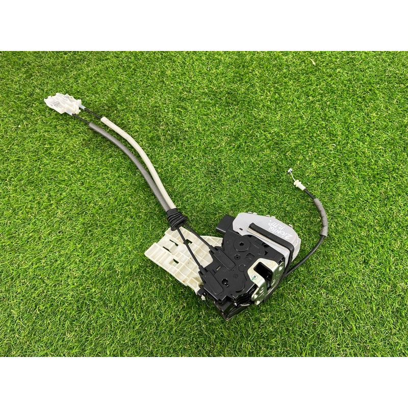 Замок двери (кузов и элементы) Hyundai Ioniq AE 2019 Electro 81320G2010